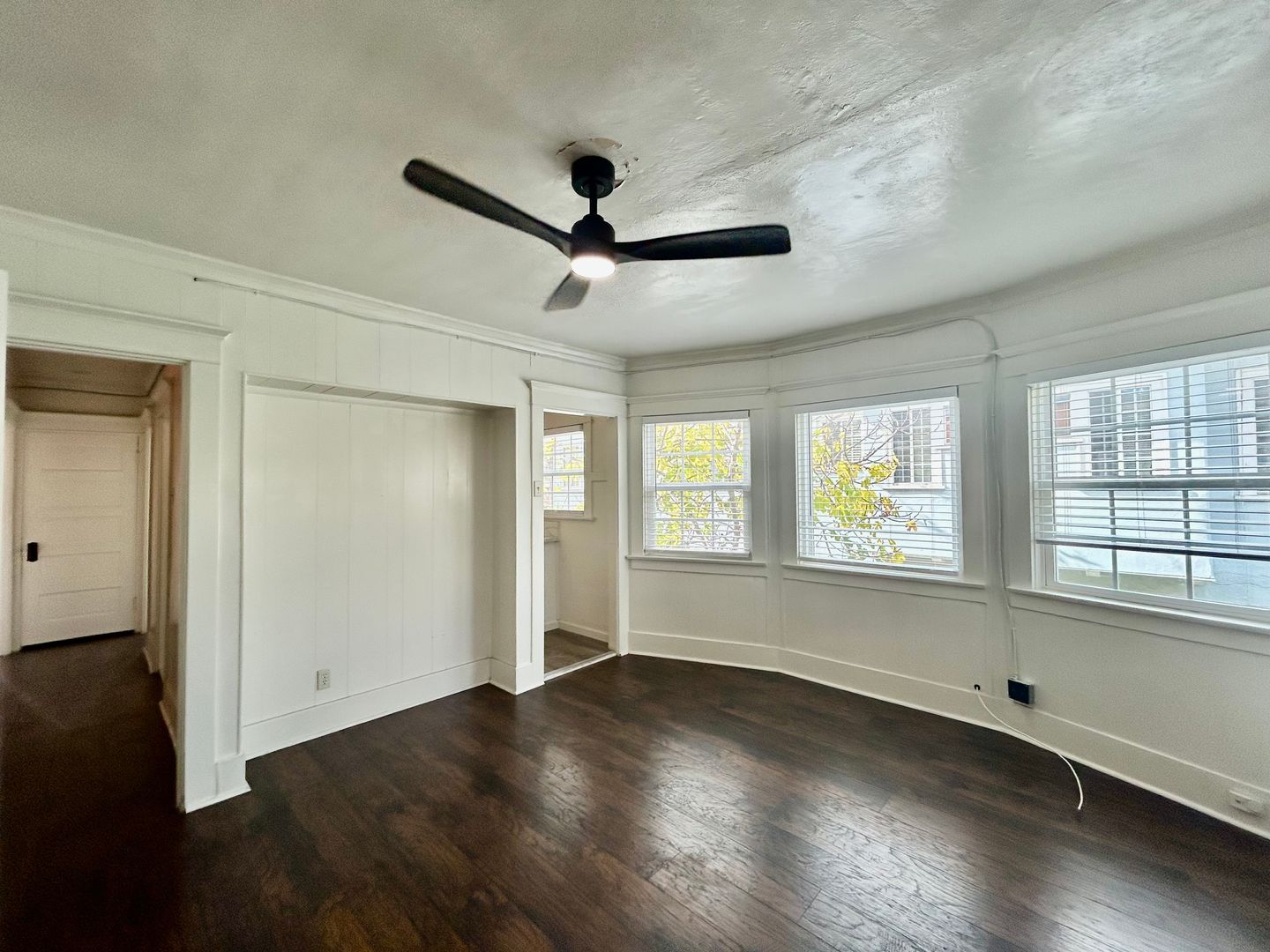 3520-3526  White House Place - Los Angeles - California - 1 bed, 1 bath rental property