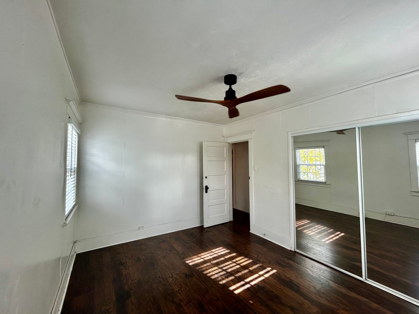 3520-3526  White House Place - Los Angeles - California - 1 bed, 1 bath rental property