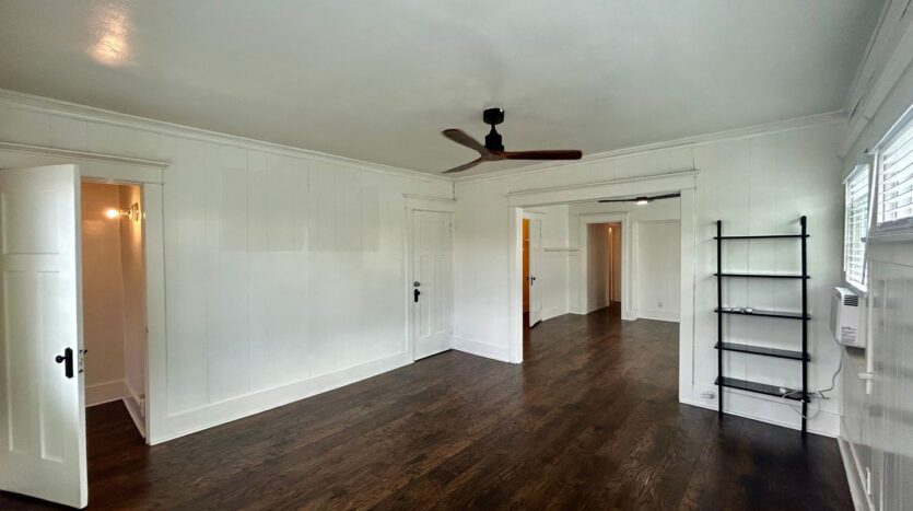 3520-3526  White House Place - Los Angeles - California - 1 bed, 1 bath rental property