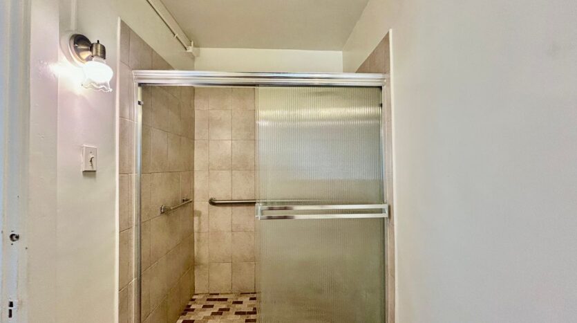3520-3526  White House Place - Los Angeles - California - 1 bed, 1 bath rental property