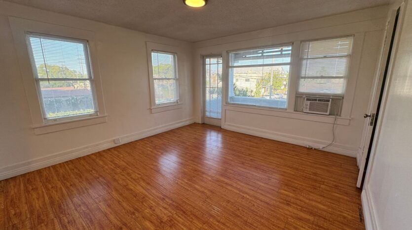 361 Walnut Ave  - Long Beach - California - 1 bath rental property