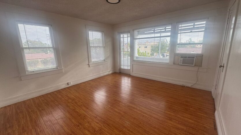 361 Walnut Ave  - Long Beach - California - 2 bed, 1 bath rental property