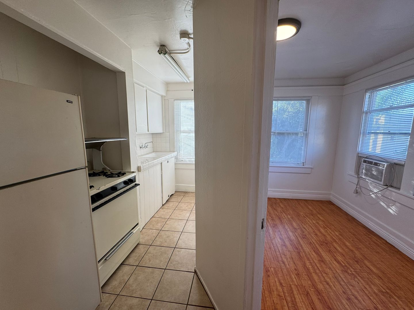 361 Walnut Ave  - Long Beach - California - 1 bath rental property