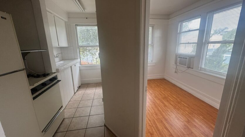 361 Walnut Ave  - Long Beach - California - 2 bed, 1 bath rental property