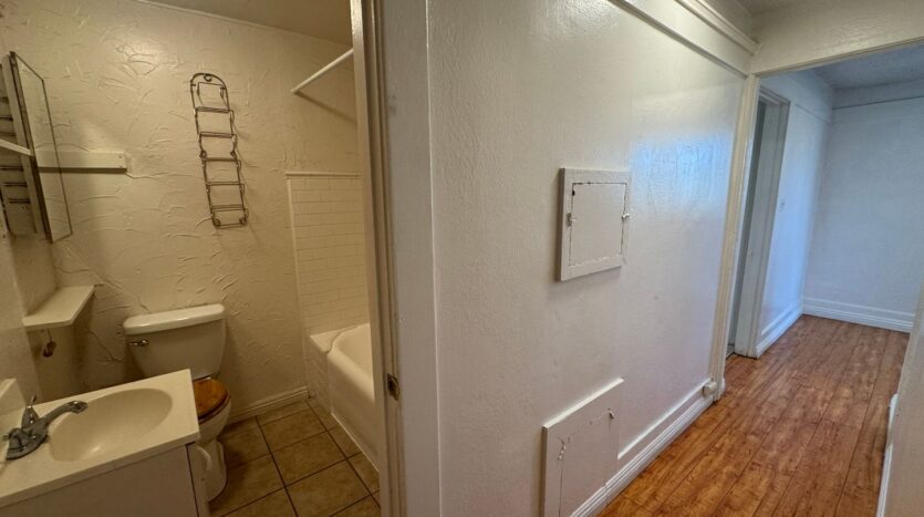 361 Walnut Ave  - Long Beach - California - 1 bath rental property