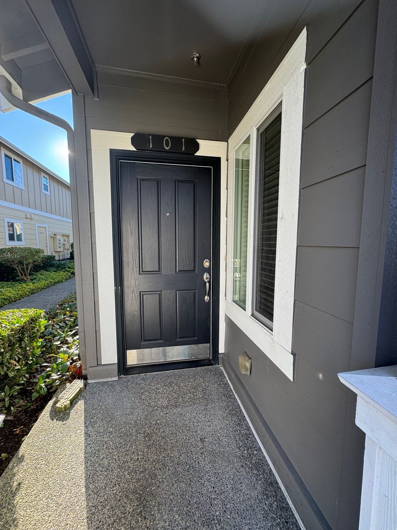 367 Tremont Ave #101 - Bellingham - Washington - 2 bed, 3 bath rental property