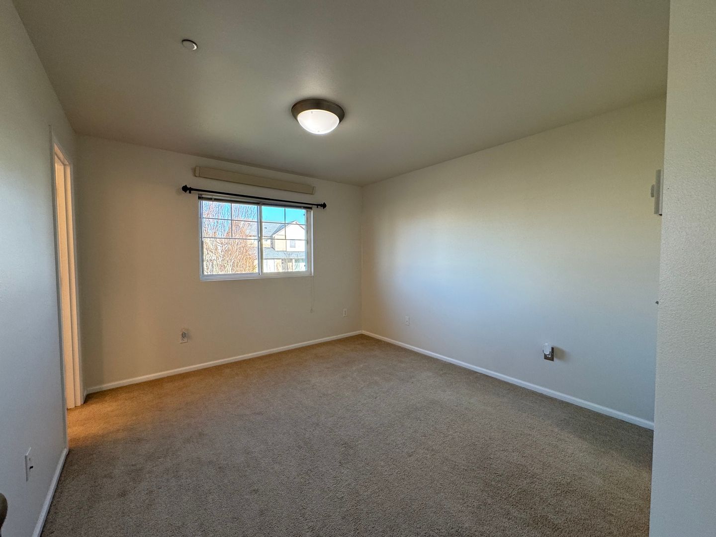 367 Tremont Ave #101 - Bellingham - Washington - 2 bed, 3 bath rental property