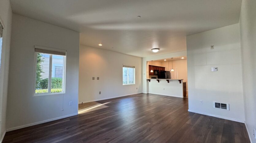 367 Tremont Ave #101 - Bellingham - Washington - 2 bed, 3 bath rental property