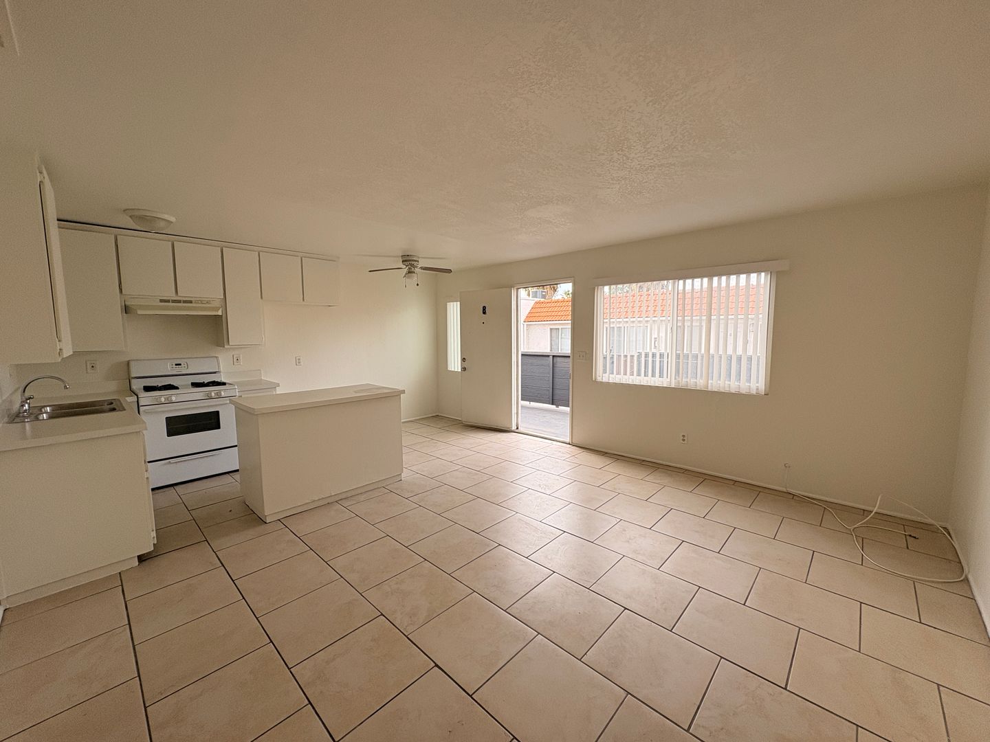 3771 Harvill Ln - Riverside - California - 1 bed, 1 bath rental property