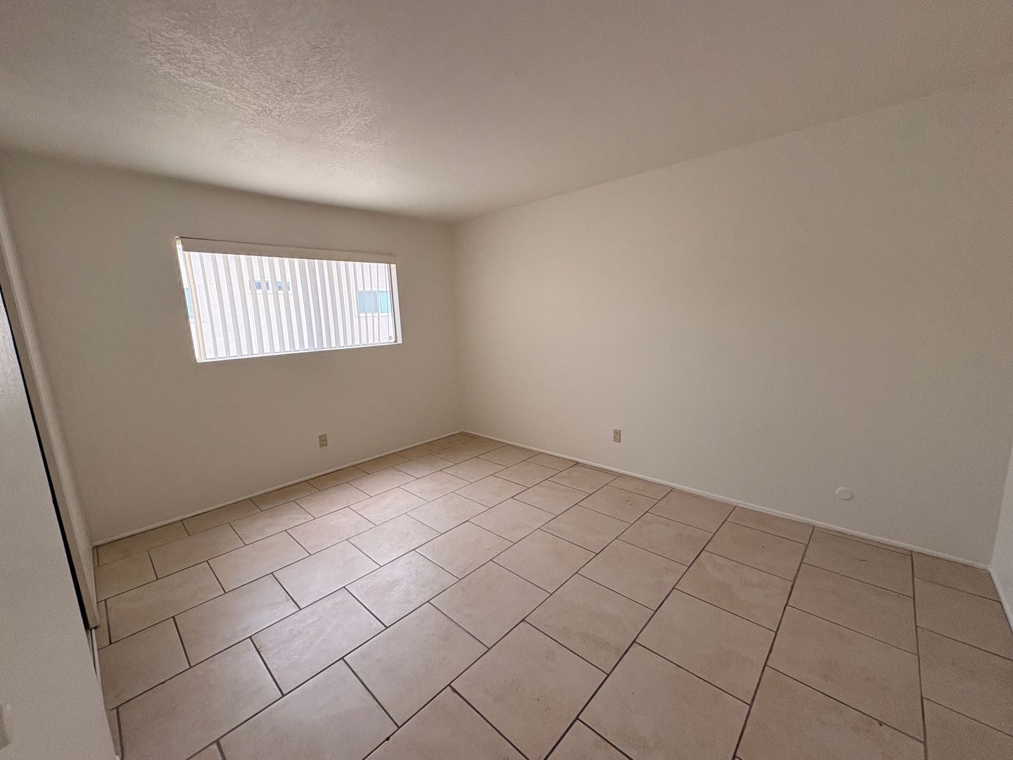 3771 Harvill Ln - Riverside - California - 1 bed, 1 bath rental property