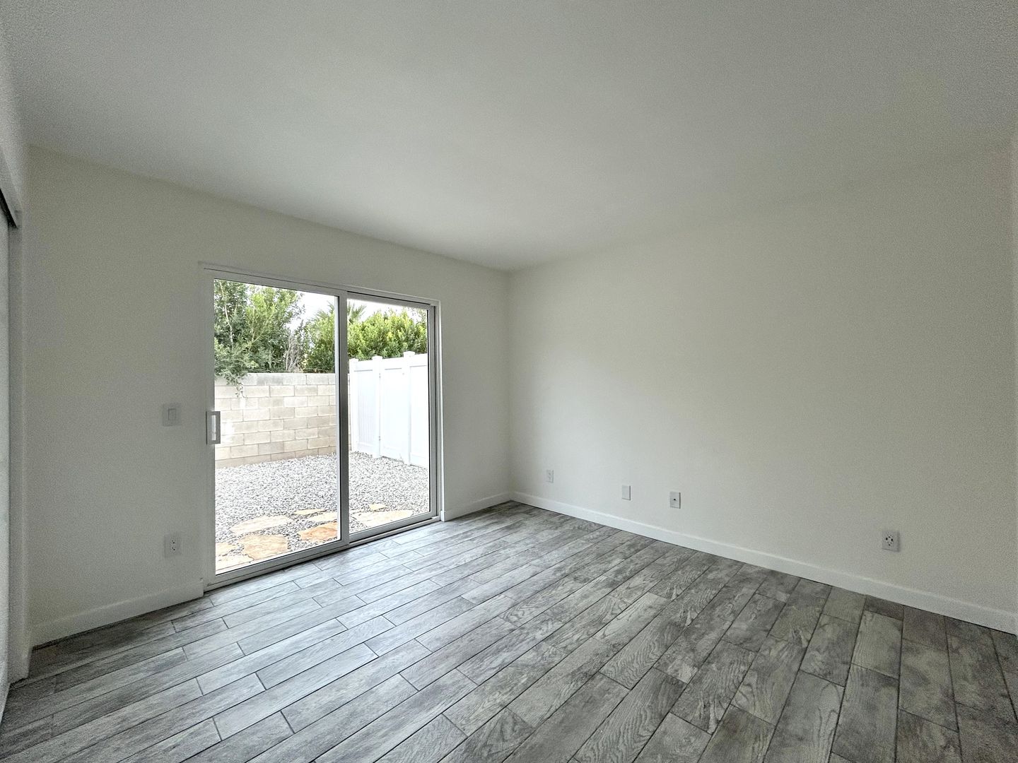 3777 E Calle De Carlos - Unit 02 - Palm Springs - California - 2 bed, 2 bath rental property