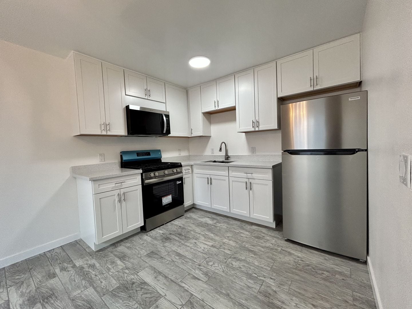 3777 E Calle De Carlos - Unit 02 - Palm Springs - California - 2 bed, 2 bath rental property