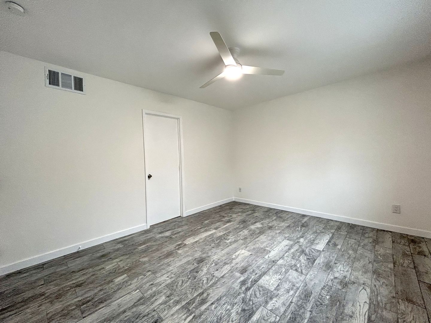 3777 E Calle De Carlos - Unit 02 - Palm Springs - California - 2 bed, 2 bath rental property