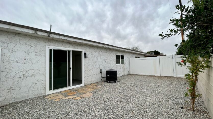 3777 E Calle De Carlos - Unit 02 - Palm Springs - California - 2 bed, 2 bath rental property