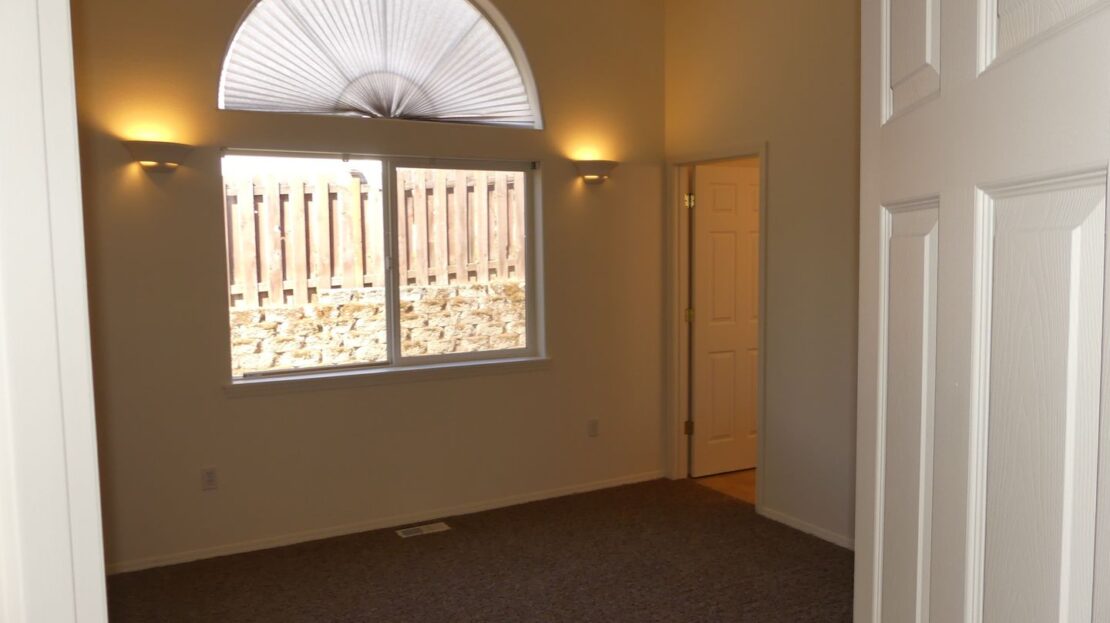 38979 Jerger St. - Sandy - Oregon - 3 bed, 2 bath rental property