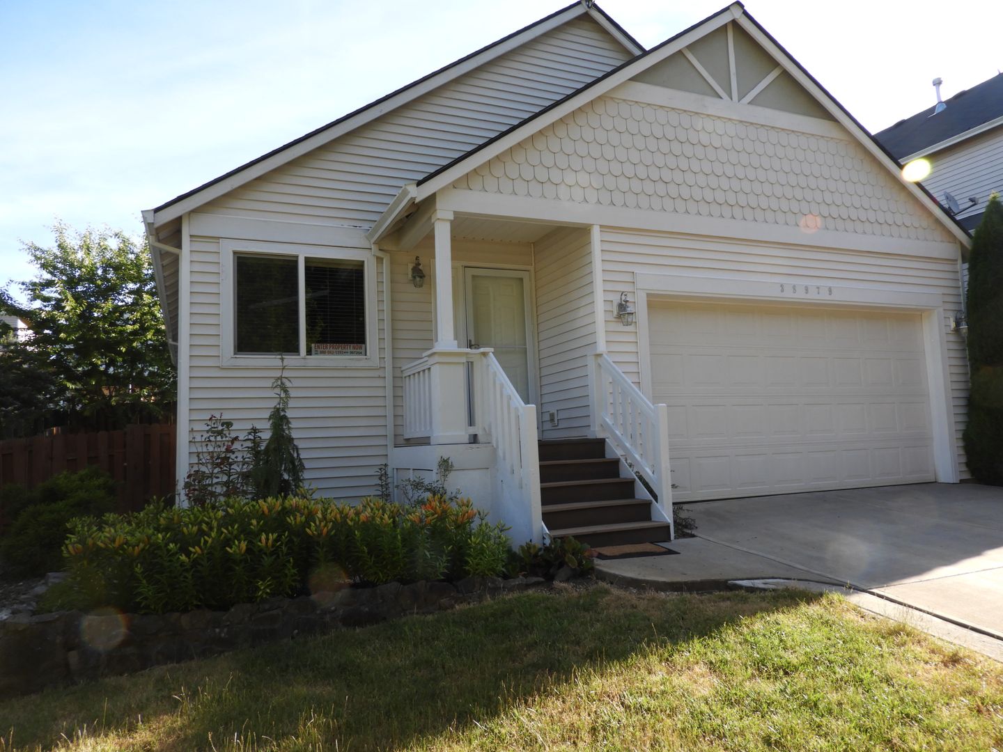 38979 Jerger St. - Sandy - Oregon - 3 bed, 2 bath rental property