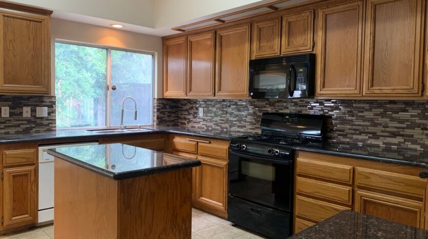 39567 Willowbend Dr - Murrieta - California - 3 bed, 2 bath rental property