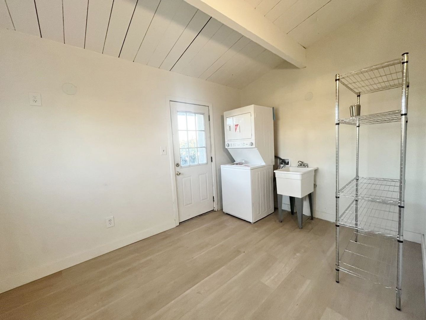 3965 Newton Ave - San Diego - California - 4 bed, 2 bath rental property