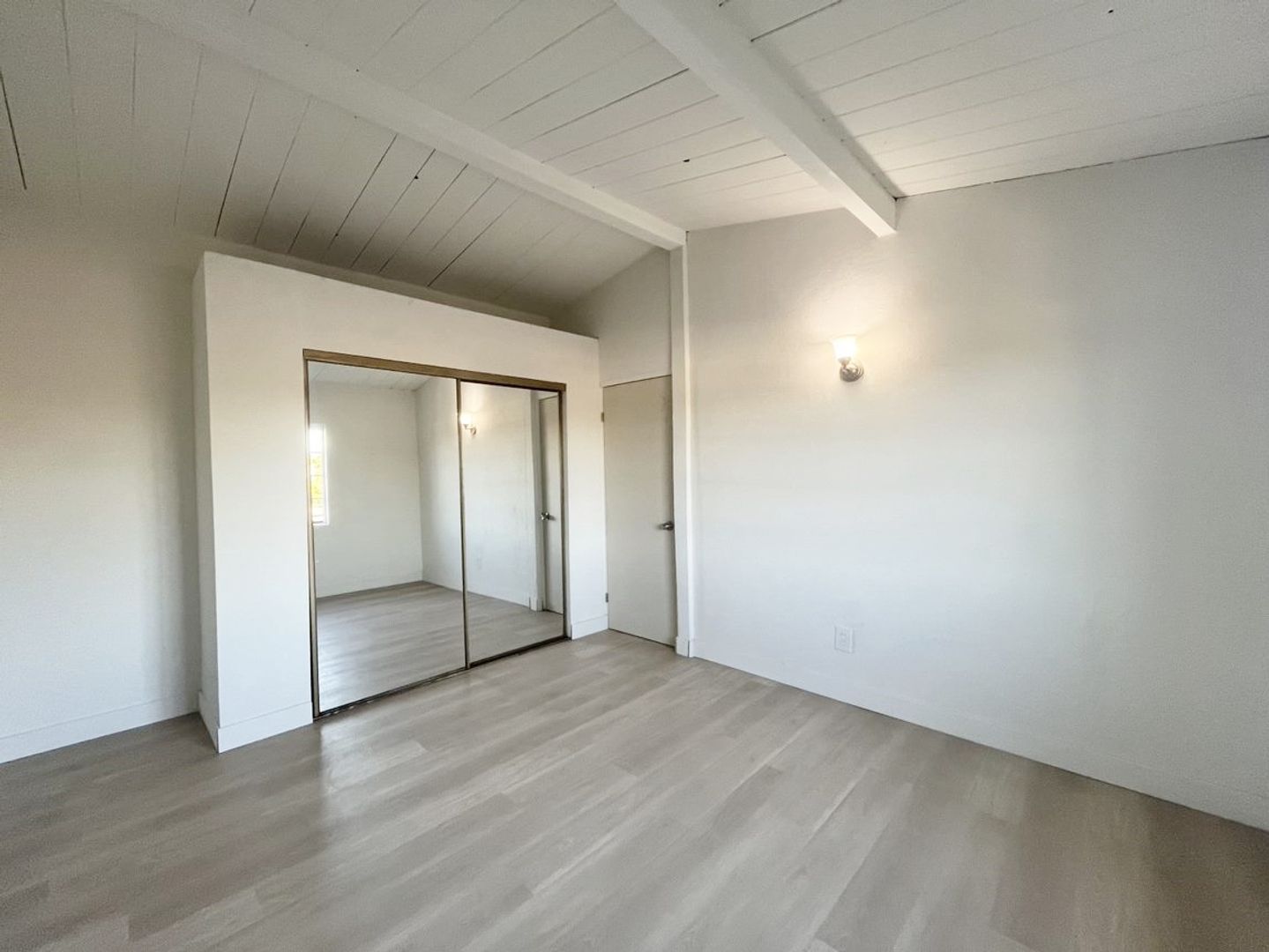 3965 Newton Ave - San Diego - California - 4 bed, 2 bath rental property