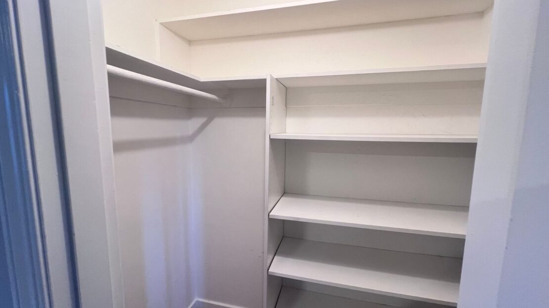 3987 Turnley Ave - Oakland - California - 4 bed, 2 bath rental property