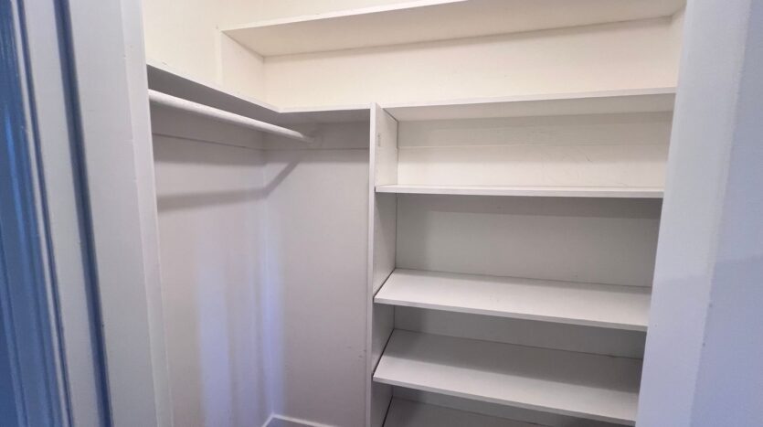 3987 Turnley Ave - Oakland - California - 4 bed, 2 bath rental property