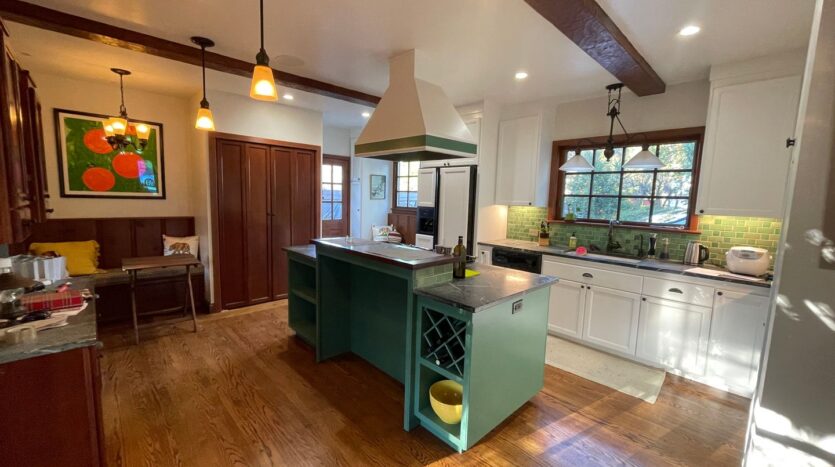 3987 Turnley Ave - Oakland - California - 4 bed, 2 bath rental property