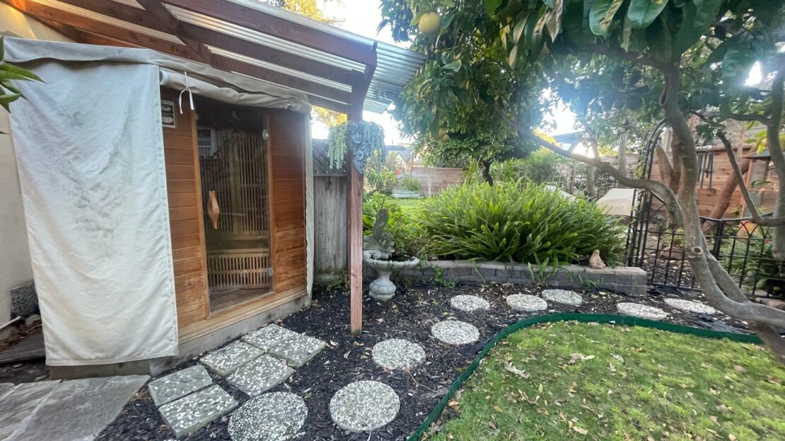 3987 Turnley Ave - Oakland - California - 4 bed, 2 bath rental property