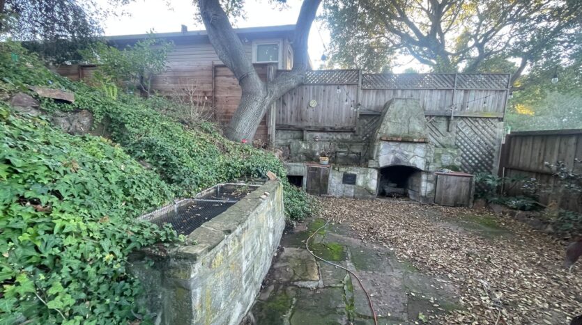 3987 Turnley Ave - Oakland - California - 4 bed, 2 bath rental property