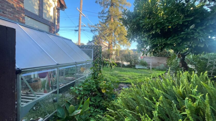 3987 Turnley Ave - Oakland - California - 4 bed, 2 bath rental property