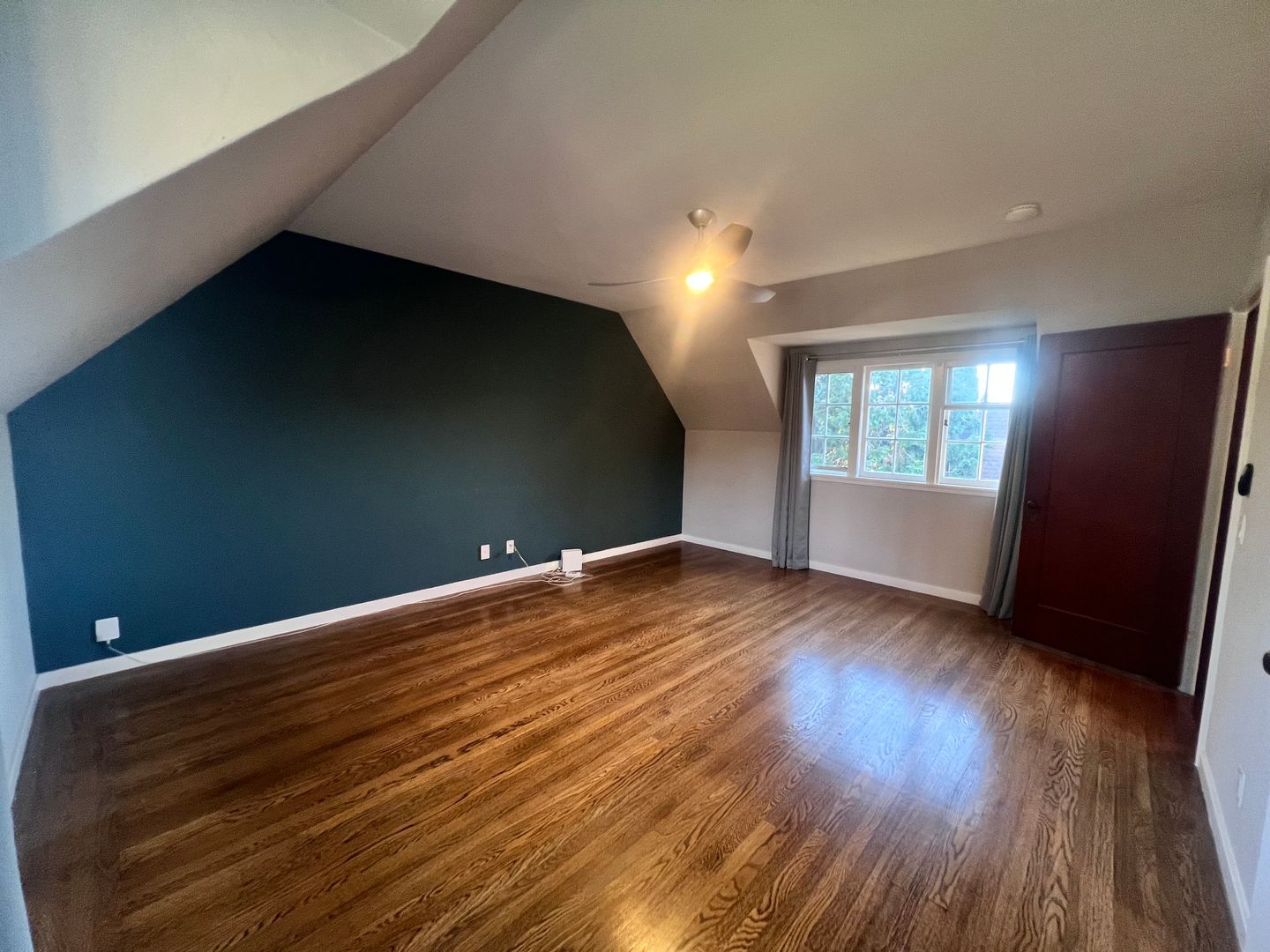 3987 Turnley Ave - Oakland - California - 4 bed, 2 bath rental property