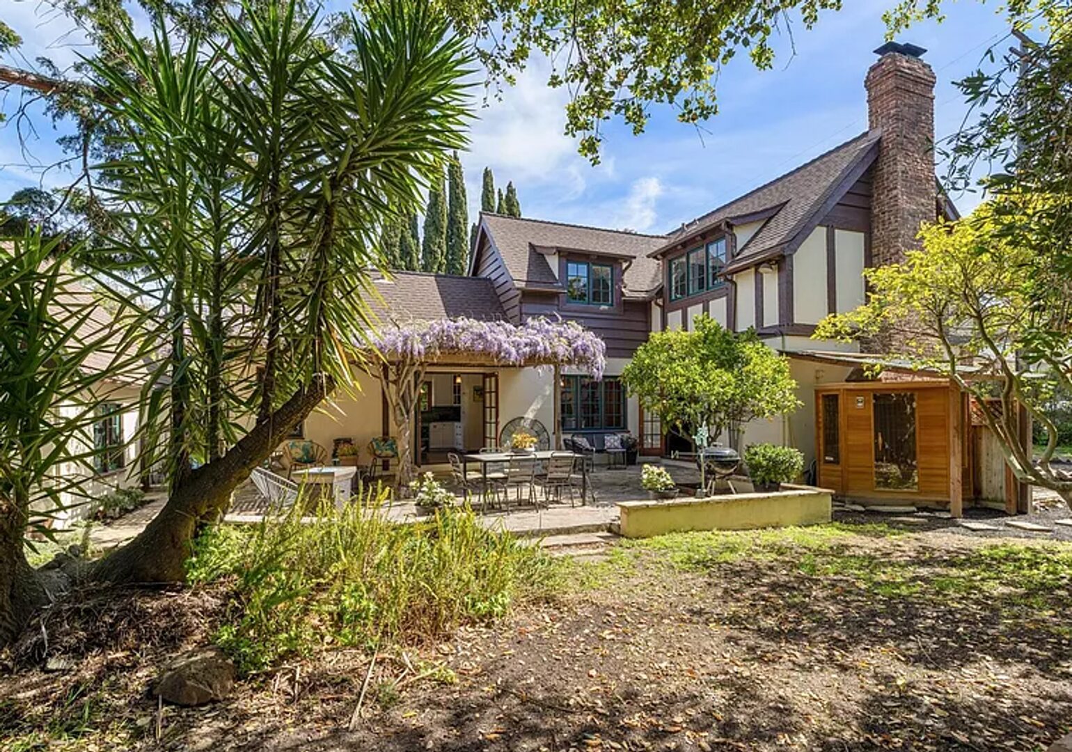 3987 Turnley Ave - Oakland - California - 4 bed, 2 bath rental property