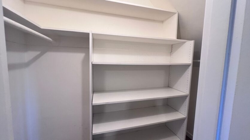 3987 Turnley Ave - Oakland - California - 4 bed, 2 bath rental property