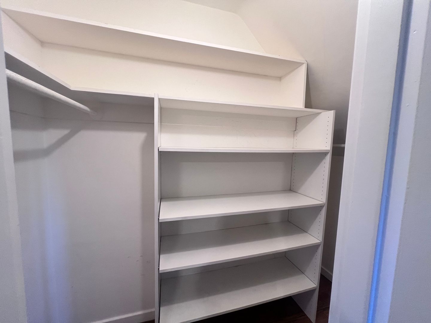 3987 Turnley Ave - Oakland - California - 4 bed, 2 bath rental property