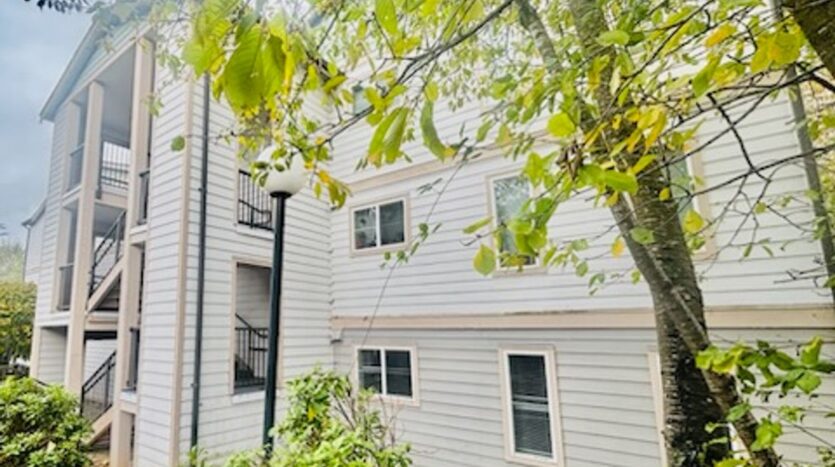 4018 Northwest Avenue - Bellingham - Washington - 2 bed, 2 bath rental property