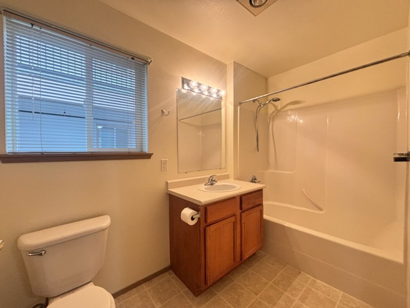 4018 Northwest Avenue - Bellingham - Washington - 1 bath rental property