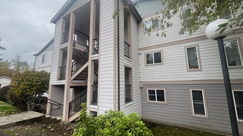 4018 Northwest Avenue - Bellingham - Washington - 2 bed, 2 bath rental property