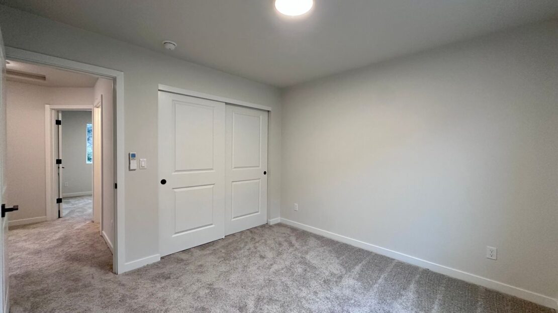 4047 SE 115th Ave - Portland - Oregon - 4 bed, 2.5 bath rental property