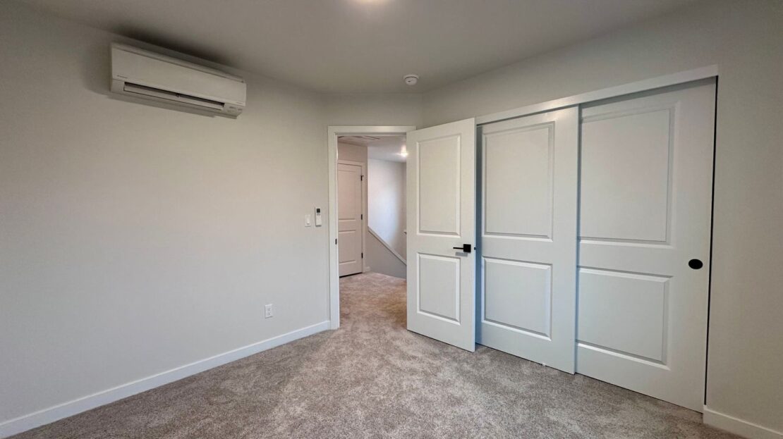 4047 SE 115th Ave - Portland - Oregon - 4 bed, 2.5 bath rental property