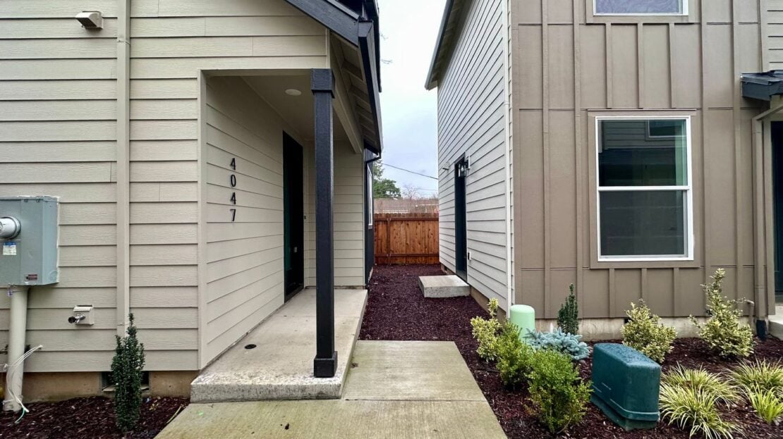 4047 SE 115th Ave - Portland - Oregon - 4 bed, 2.5 bath rental property