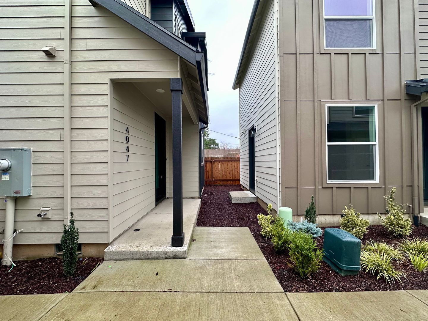 4047 SE 115th Ave - Portland - Oregon - 4 bed, 2.5 bath rental property