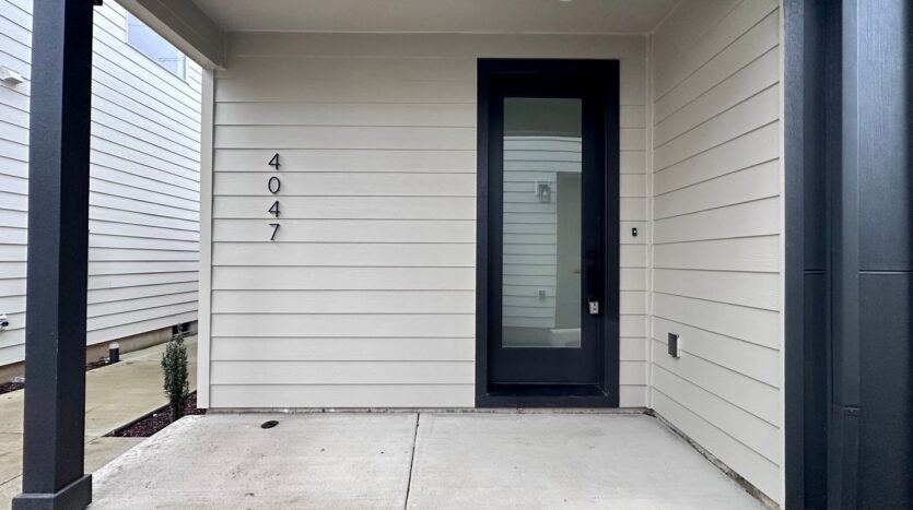 4047 SE 115th Ave - Portland - Oregon - 4 bed, 2.5 bath rental property