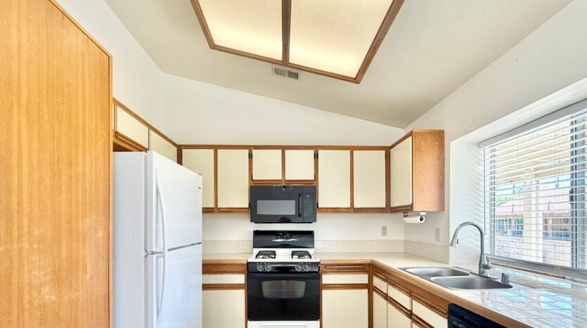 40844 Flying Sea Rd - Palm Desert - California - 3 bed, 2 bath rental property