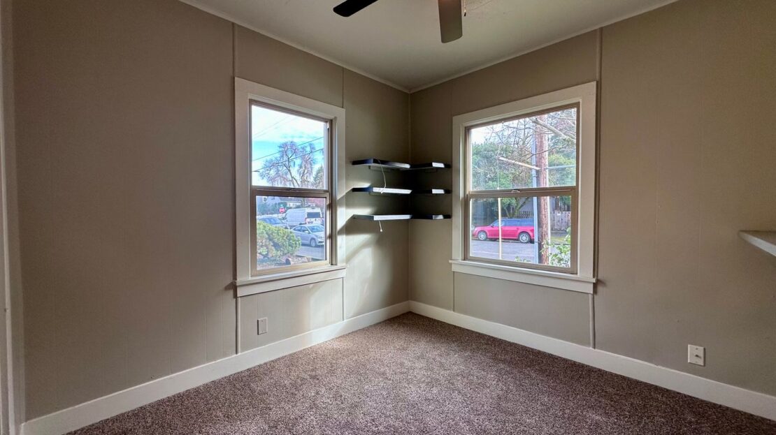 409 Monroe Street - Oregon City - Oregon - 3 bed, 1 bath rental property