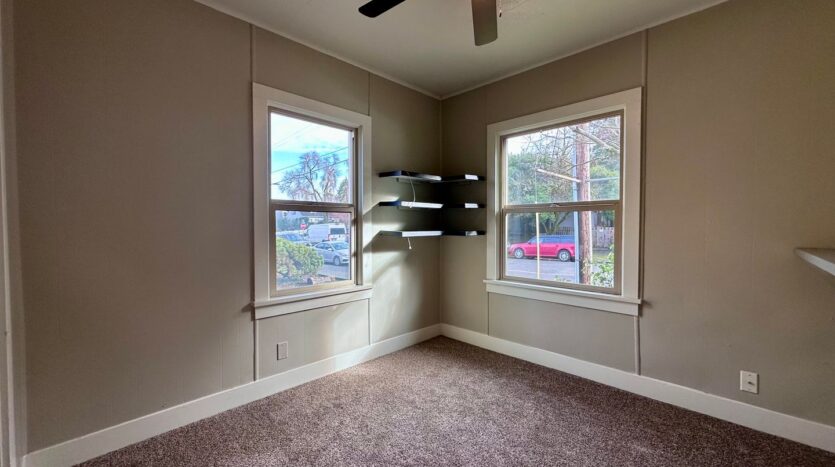 409 Monroe Street - Oregon City - Oregon - 3 bed, 1 bath rental property