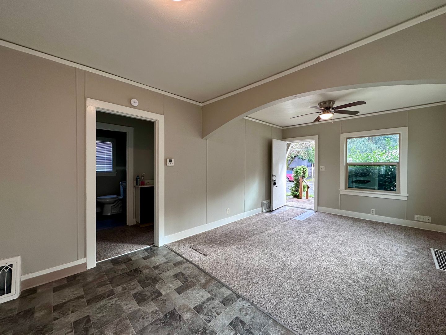 409 Monroe Street - Oregon City - Oregon - 3 bed, 1 bath rental property