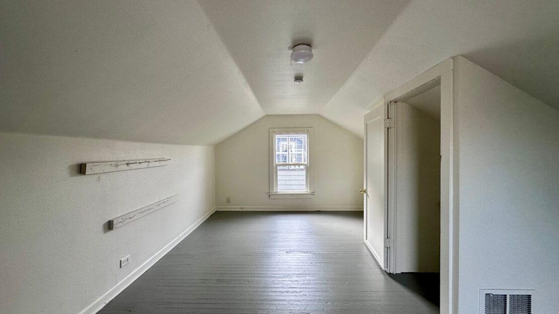 409 Monroe Street - Oregon City - Oregon - 3 bed, 1 bath rental property