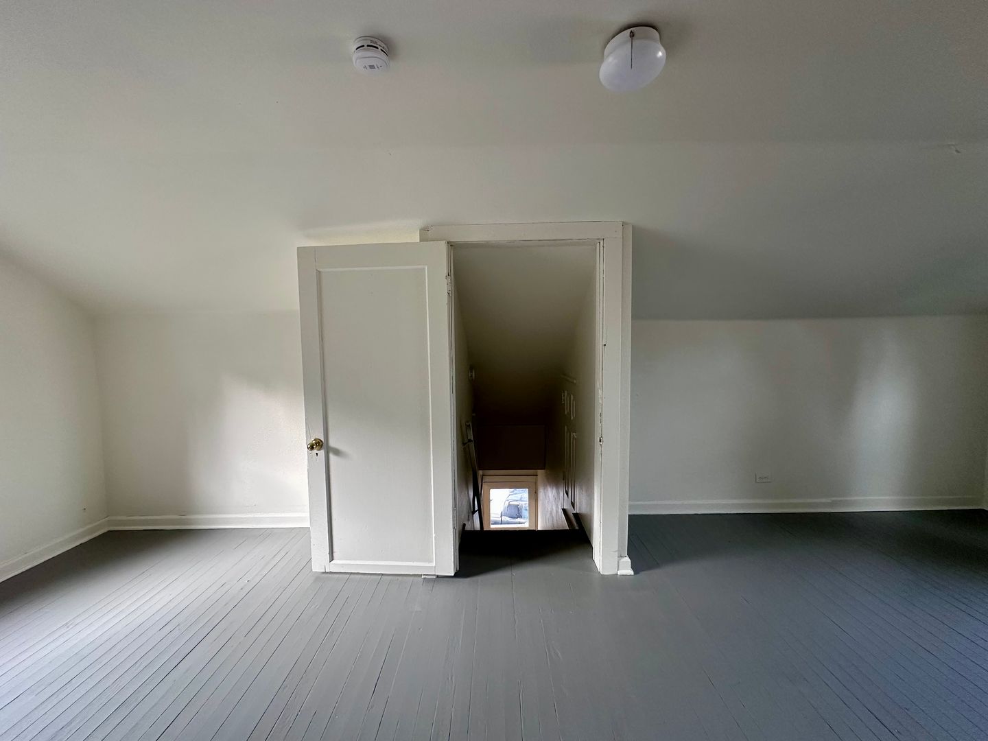 409 Monroe Street - Oregon City - Oregon - 3 bed, 1 bath rental property