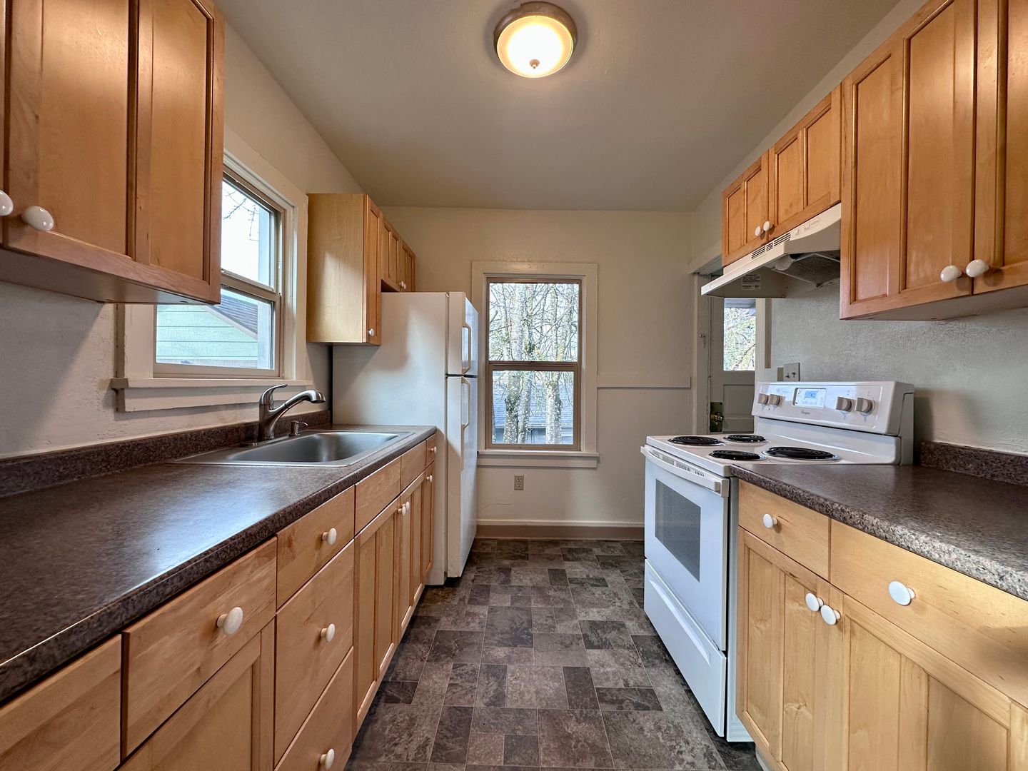 409 Monroe Street - Oregon City - Oregon - 3 bed, 1 bath rental property