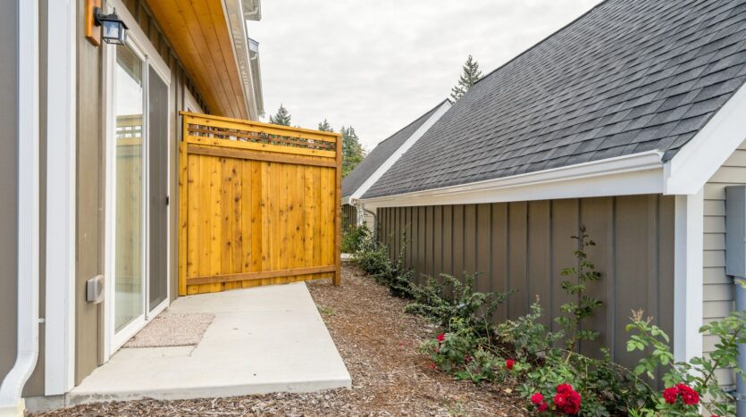 4117 Stonecrest Court - B - Bellingham - Washington - 2 bed, 1.5 bath rental property