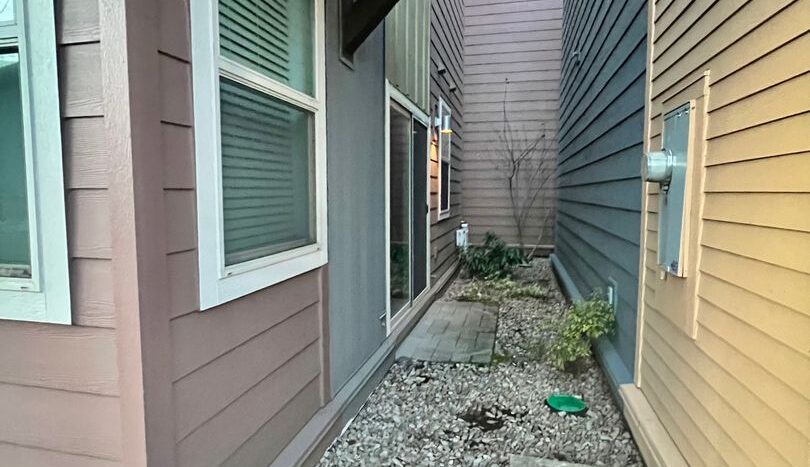 4303 SE Division St.  - Portland - Oregon - 2 bed, 2.5 bath rental property